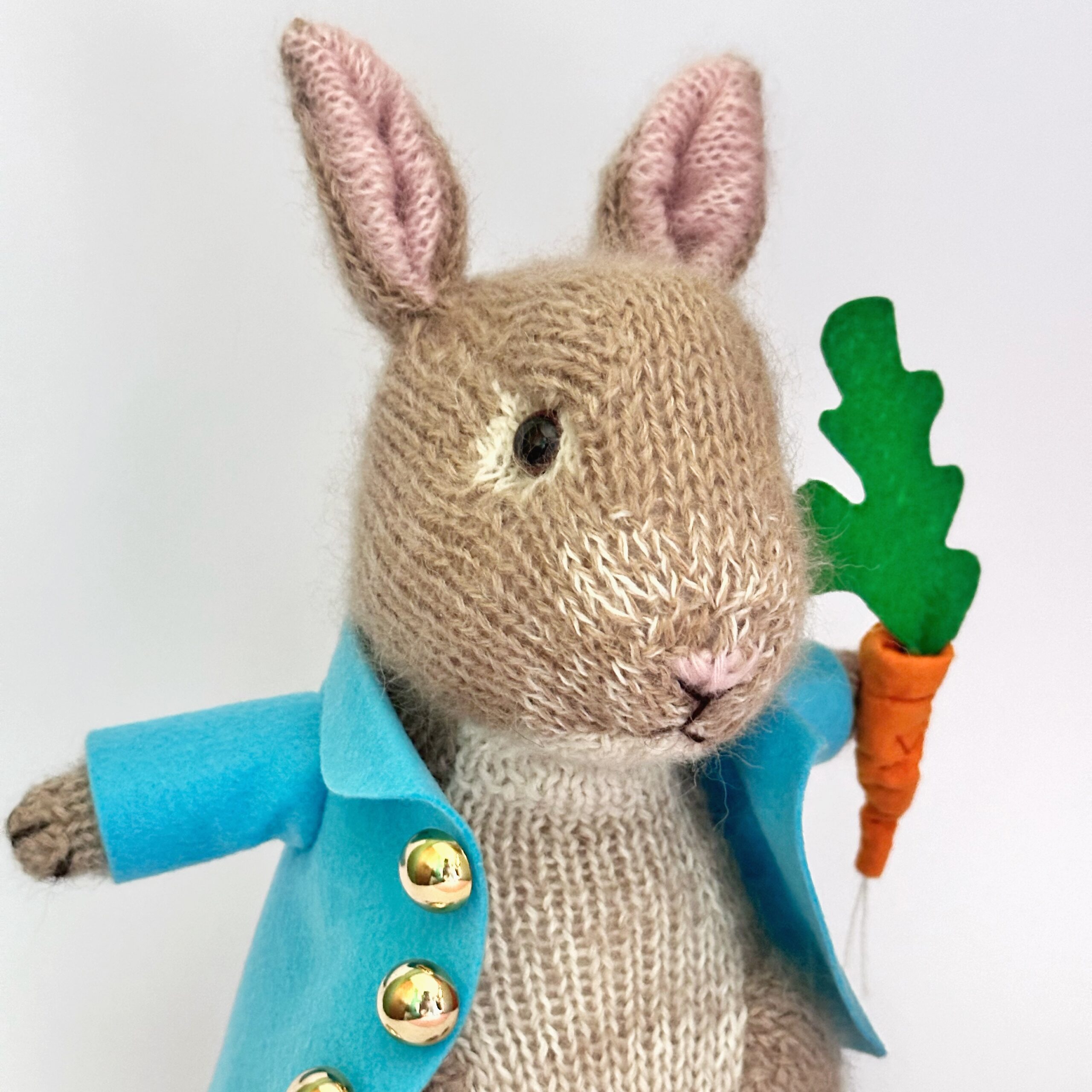 Peter Rabbit - tejido a mano - Imagen 2